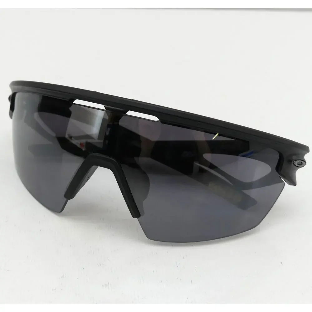 Oakley Sphaera Sunglasses OO9403-0136 Matte Black / Prizm Polarized Dark Lens
